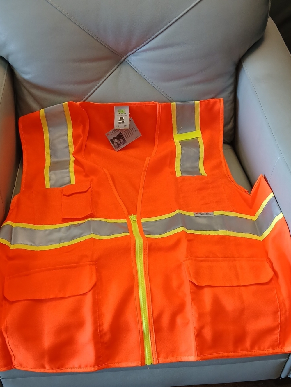Mens Size 2xl High-Visibility Orange Safety Vest with Reflective Stripes